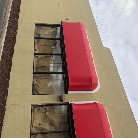 Retail Signage and Awnings